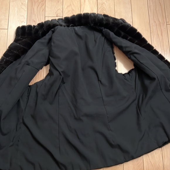 Real MINK VEST Pristine Condition Luxurious feel and look pit to pit 20.5” - Picture 12 of 14